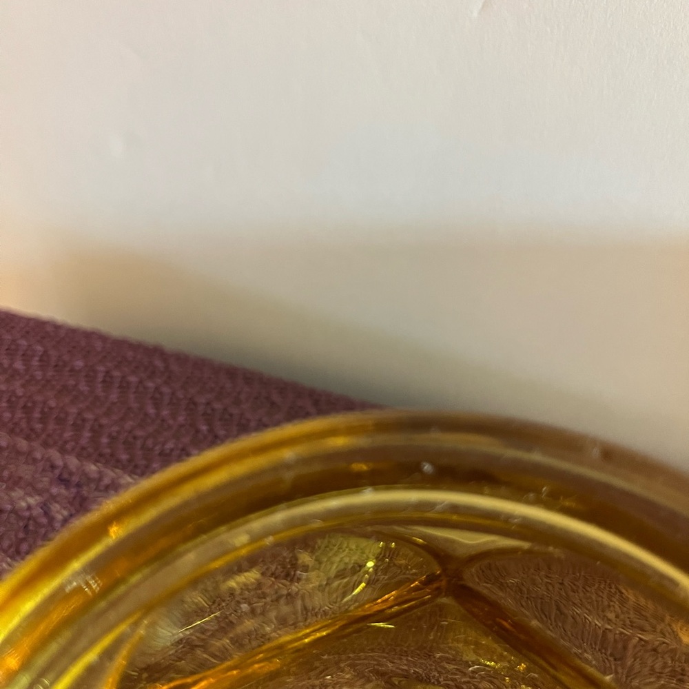 VINTAGE ANCHOR HOCKING FAIRFIELD AMBER GLASS DESERT DISH PREOWNED - Picture 8 of 8